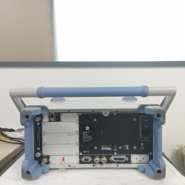 Анализатор спектра Rohde & Schwarz FSV40 (демонстрационный) купить по низкой цене | МАКСПРОФИТ